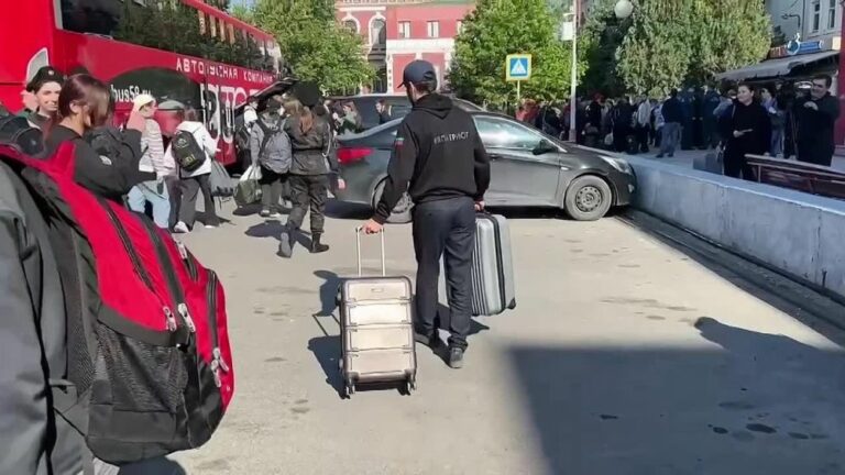 Белгородские школьники возвращаются домой из Дагестана