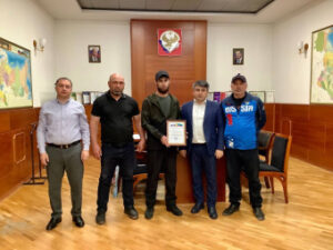 Глава Табасаранского района провел встречу с участником СВО