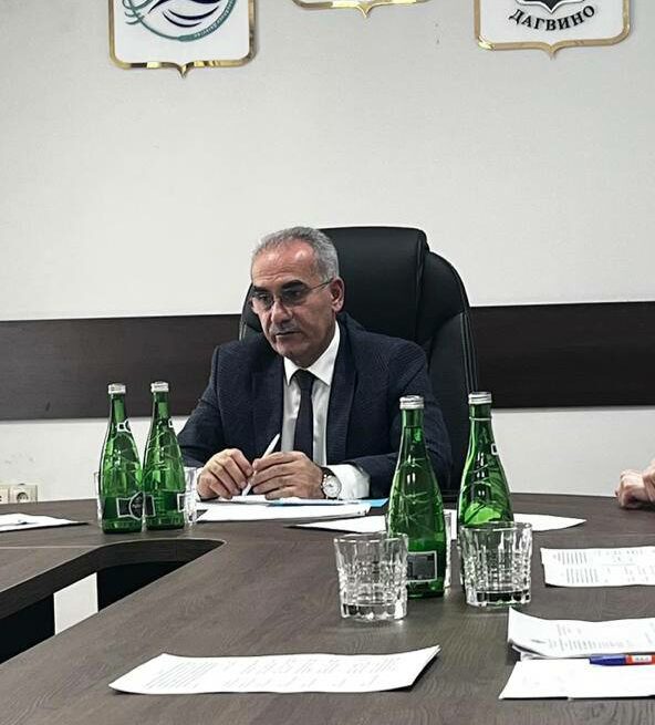 Под руководством Наримана Абдулмуталибова обсудили тезисы послания Главы Дагестана