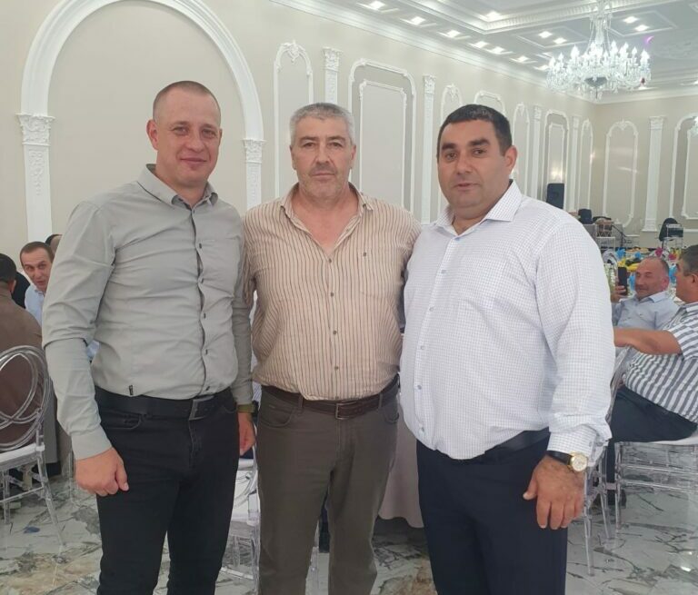 Участник СВО из Дагестана приехал на свадьбу сына вместе с комбатом