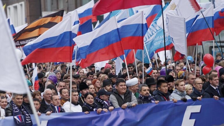 Руководство Ногайского района поздравило жителей муниципалитета с Днем народного единства