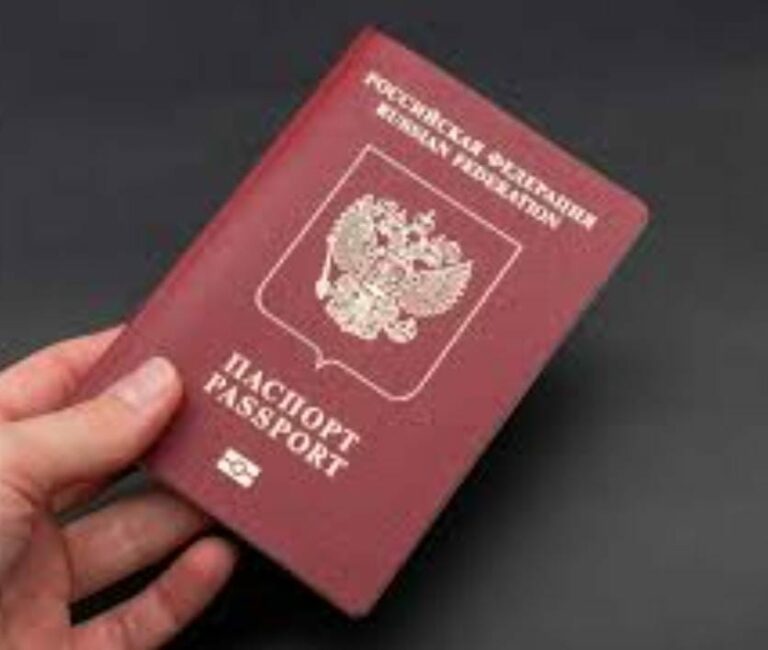 Срок безвизового пребывания иностранцев в России будет сокращен до 90 дней