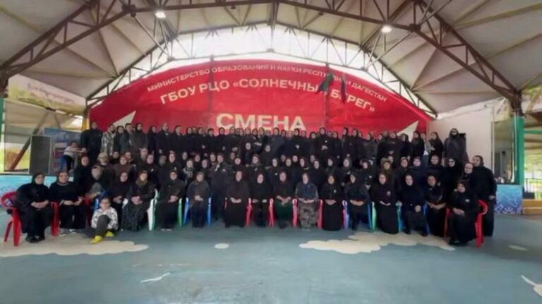 Матери и жены участников СВО поблагодарили Сергея Меликова за всестороннюю поддержку