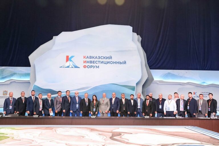 Круглый стол "Выбор сильных. Роль единоборств в воспитании молодежи" прошел на полях КИФ