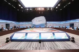 Руководители органов власти РД принимают активное участие в КИФ-2025