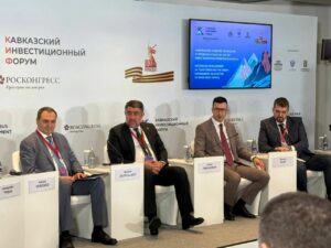 На КИФ Алексей Ересько представил опыт благоустройства старинного Дербента