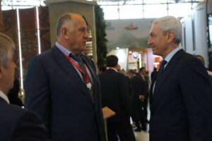 Абдулмуслим Абдулмуслимов встретился премьером Северной Осетии на полях КИФ
