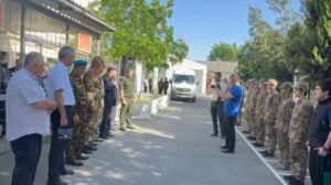 С Кизляра отправилась группа солдат на срочную службу