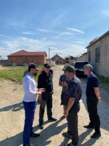 По распоряжению Абдулмуслима Абдулмуслимова в Каспийске отремонтируют дорогу