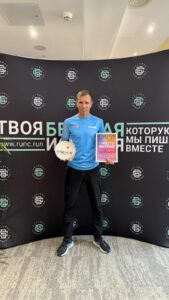 Максим Королёв одержал победу на марафоне "Белые ночи"