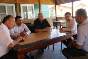Премьер-Министр Дагестана провёл встречу с жителями села Берикей