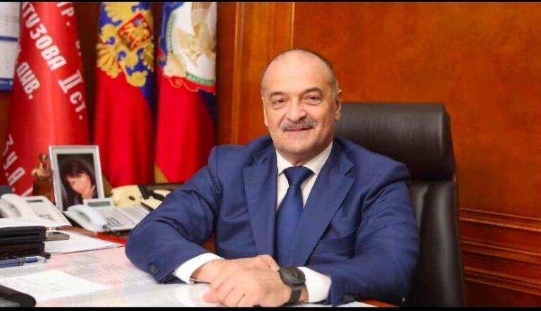 Сергей Меликов поздравил жителей республики с Днем единства народов Дагестана