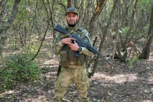 Гвардии матрос Омаров