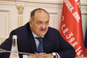 Сергей Меликов обсудил с дагестанскими управленцами их профессиональное развитие