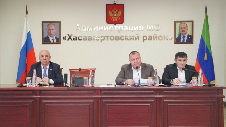 В Хасавюртовском районе обсудили вопросы осеннего призыва и контрактной службы