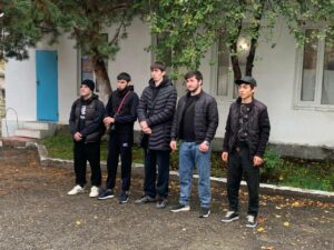В Левашинском районе торжественно проводили призывников в армию
