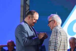 Сергей Меликов поздравил Гаджи Гаджиева с 80-летним юбилеем