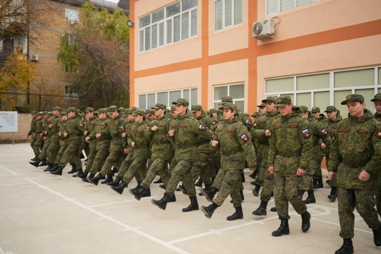 В рамках просветительского молодежного форума «Голоса СВО: истории участников» прошла военно-патриотическая игра «Ополченец»