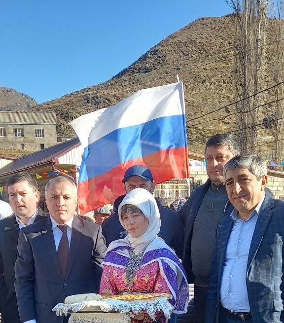 В Агульском районе открыли отремонтированный участок дороги в рамках нацпроекта