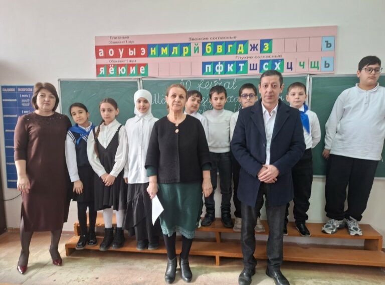 В дербентской школе обсудили качество преподавания азербайджанского языка и нехватку часов