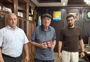 В Магарамкентском районе вручили награды родным погибших участников СВО